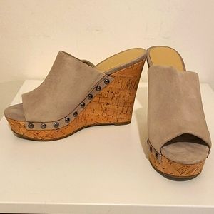 Marc Fisher wedges
